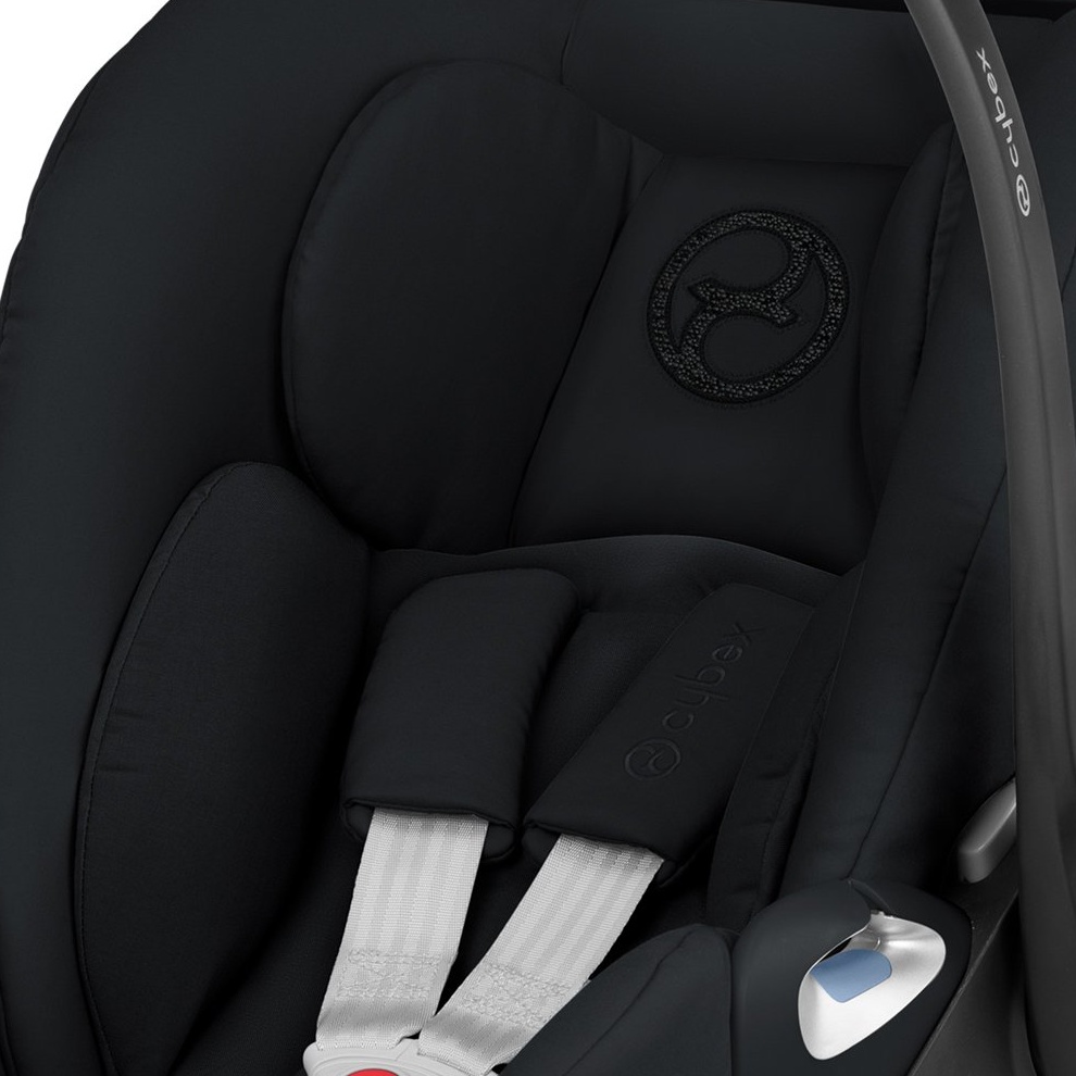 Cybex cloud hotsell newborn insert